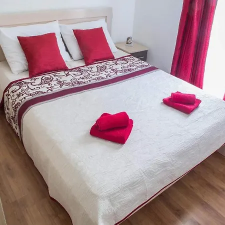 J&d No 2 Holiday home *